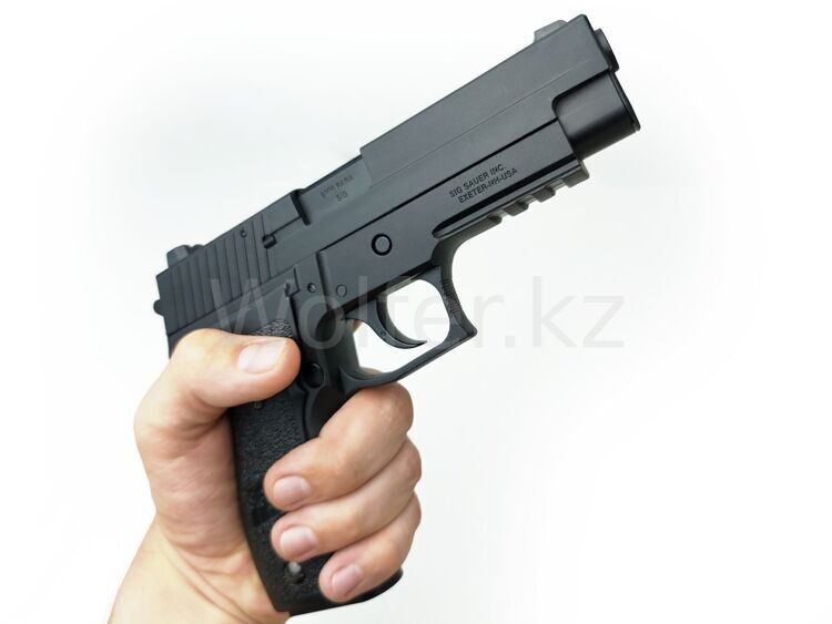 Орбиз Пистолет SIG sauer P226, черный, метал и нейлон